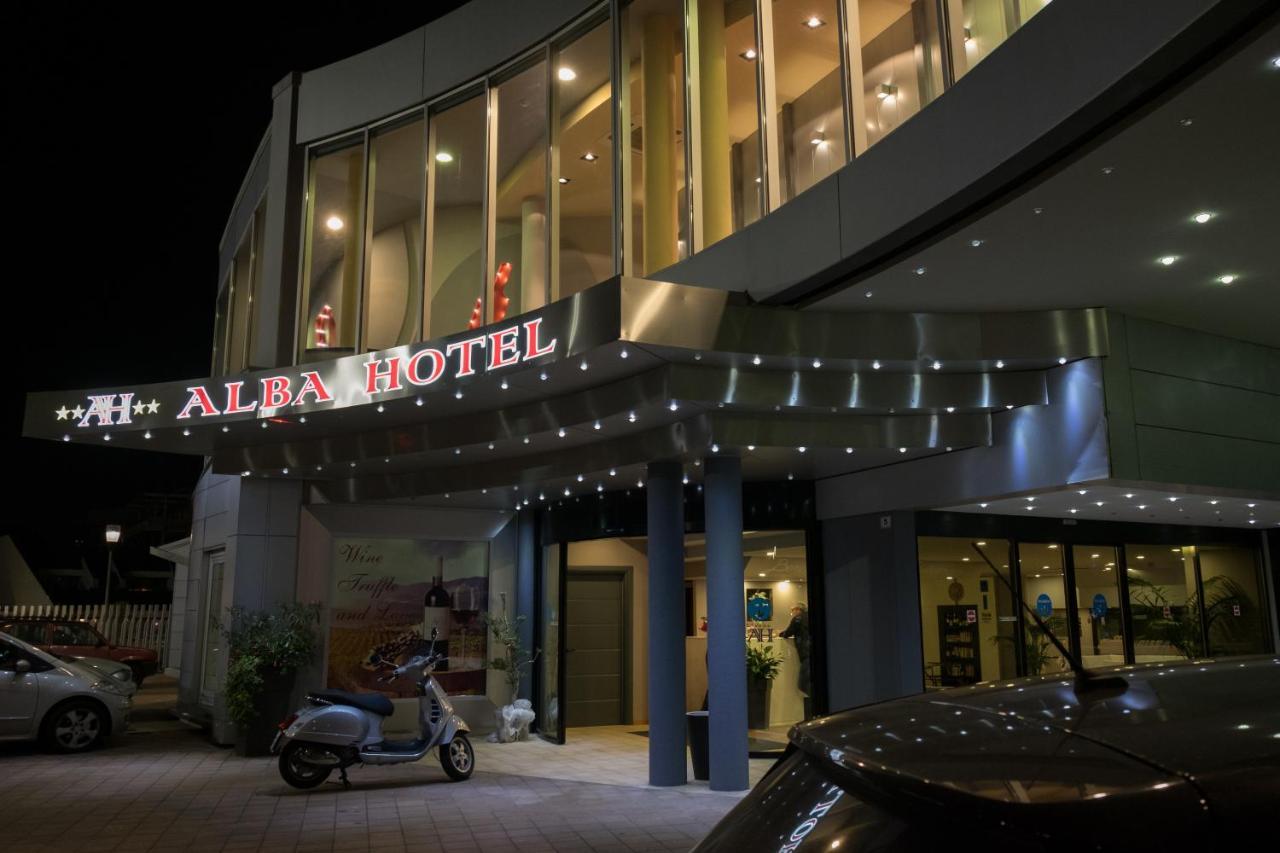 Alba Hotel Luaran gambar