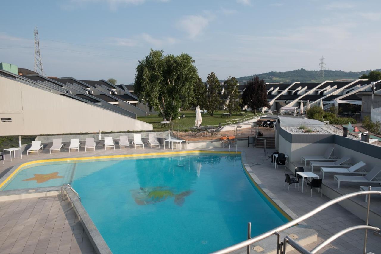 Alba Hotel Luaran gambar