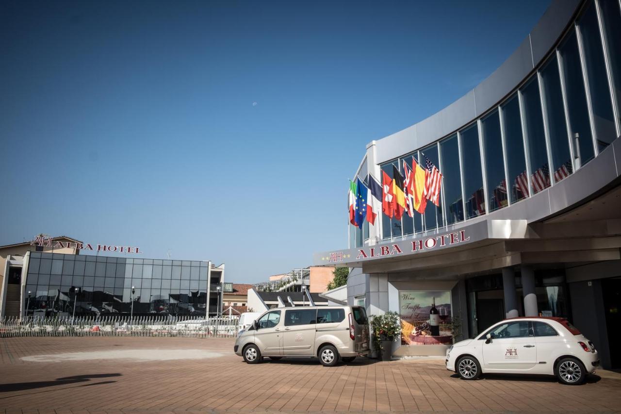Alba Hotel Luaran gambar