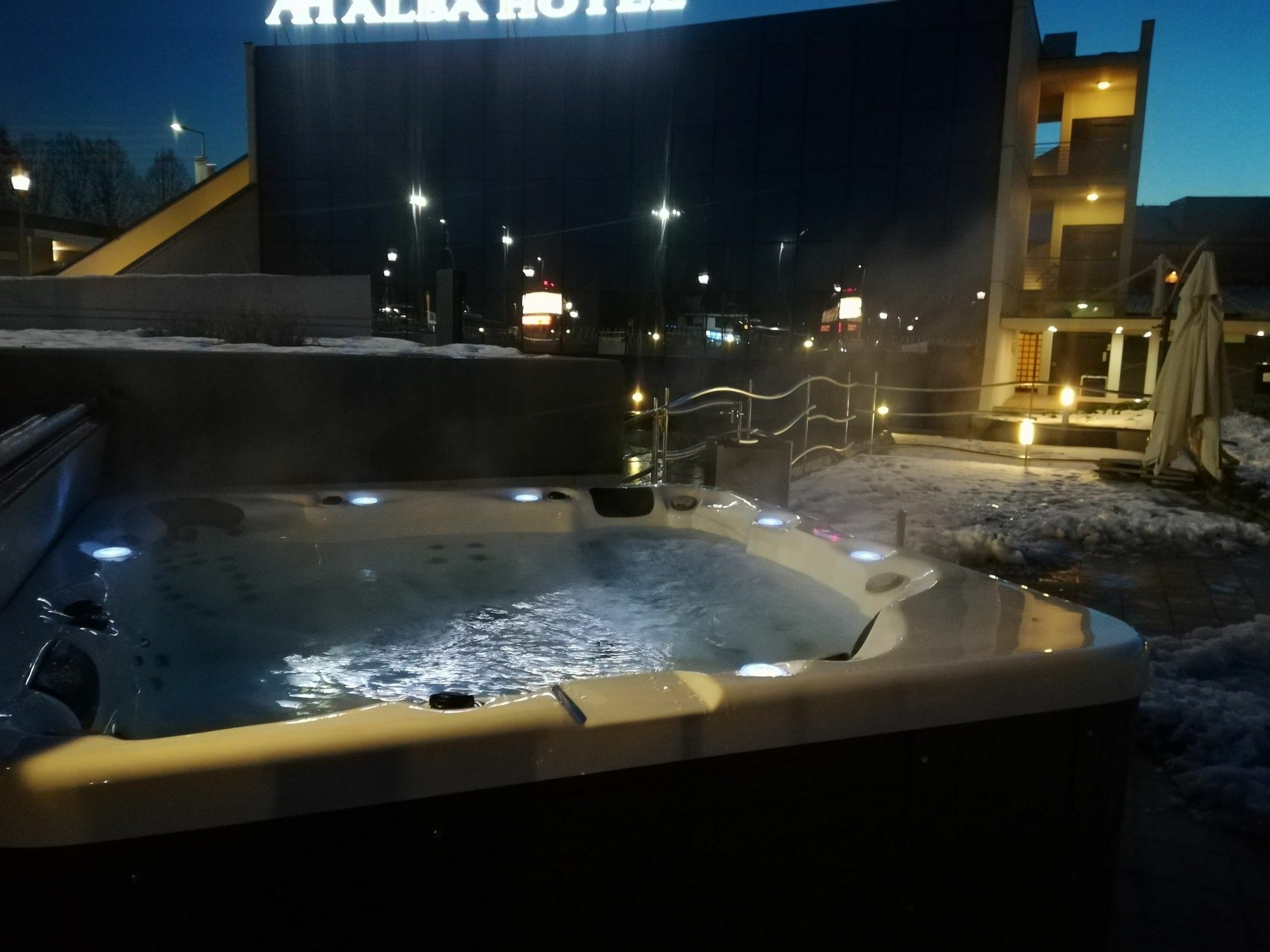 Alba Hotel Luaran gambar